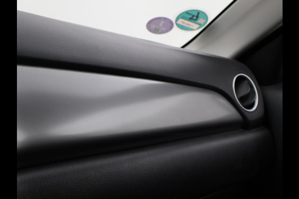 Suzuki Vitara 1.0 BOOSTERJET SELECT TWO-TONE + CAMERA | APPLE CARPLAY | DAB | STOELVERWARMING