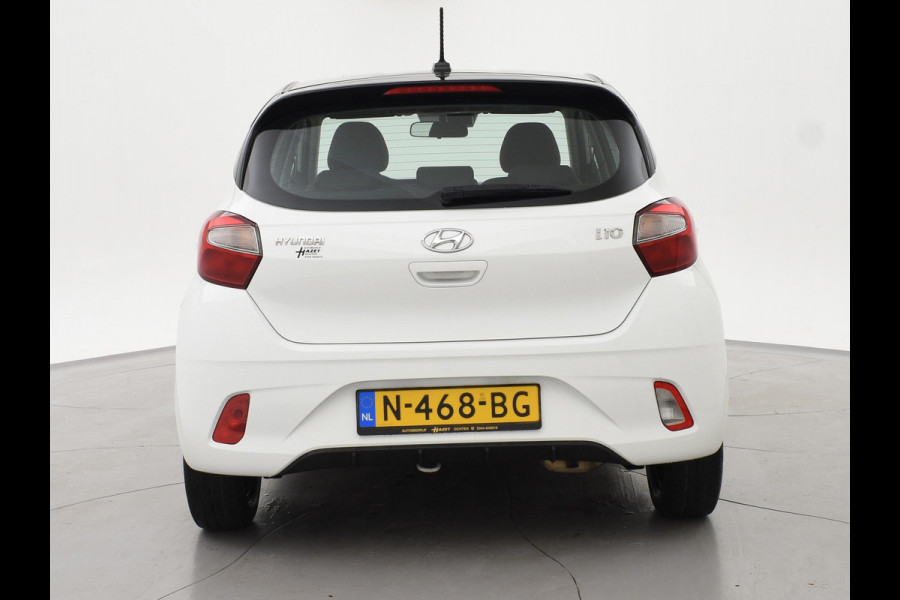 Hyundai i10 1.0 AUTOMAAT COMFORT 5-ZITS + APPLE CARPLAY | DAB+ | CRUISE CONTROL | TWO-TONE WIT/ZWART