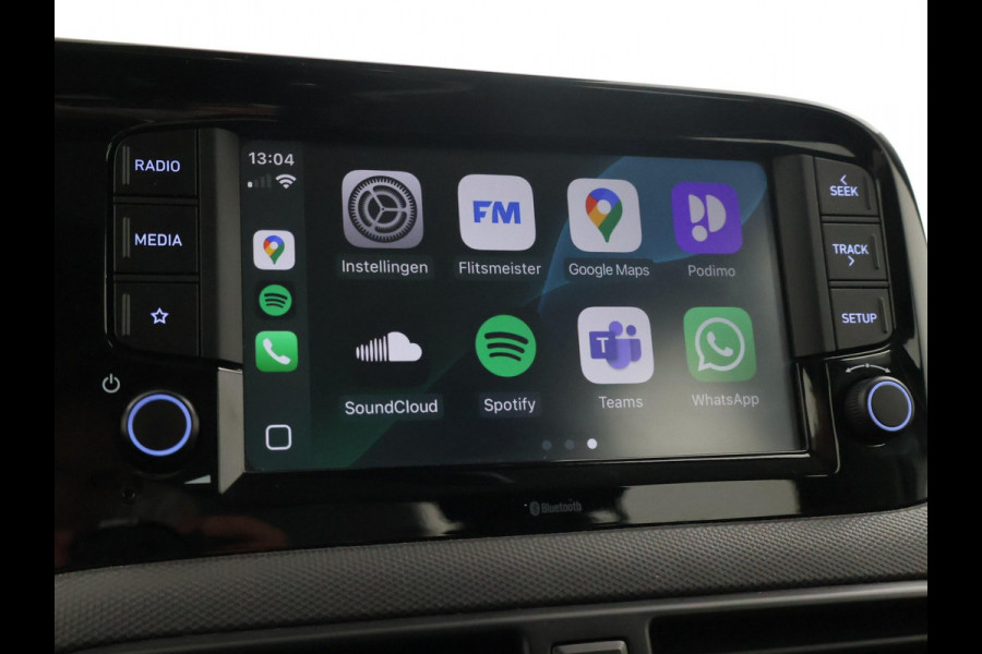 Hyundai i10 1.0 AUTOMAAT COMFORT 5-ZITS + APPLE CARPLAY | DAB+ | CRUISE CONTROL | TWO-TONE WIT/ZWART