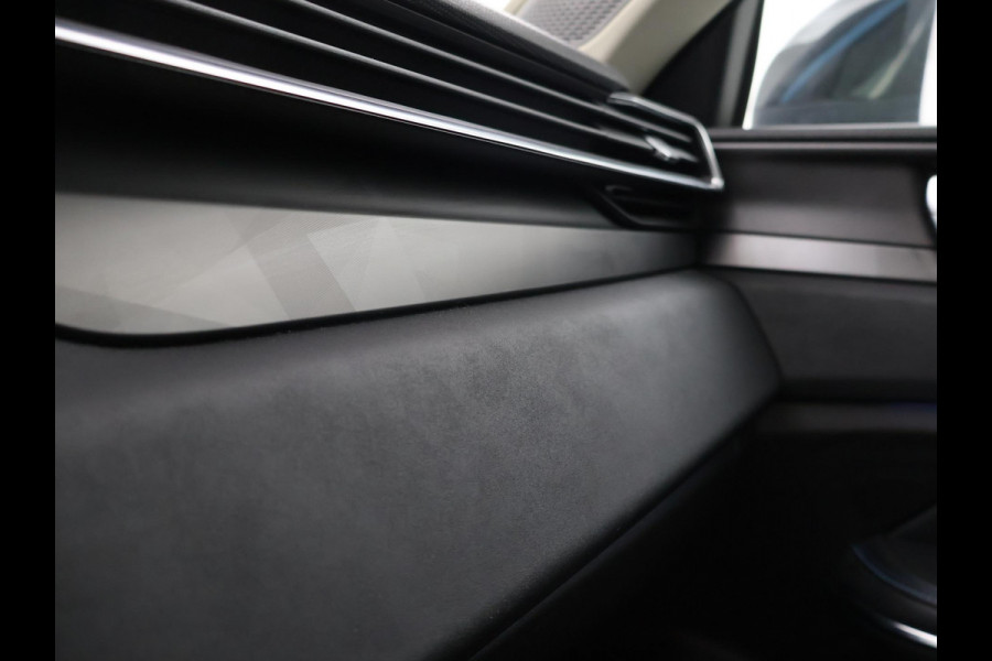 Lynk & Co 01 1.5 261 PK HYBRID AUT. + TREKHAAK 1800 KG | PREMIUM AUDIO | OPEN DAK | ADAPTIVE CRUISE | 20 INCH LMV