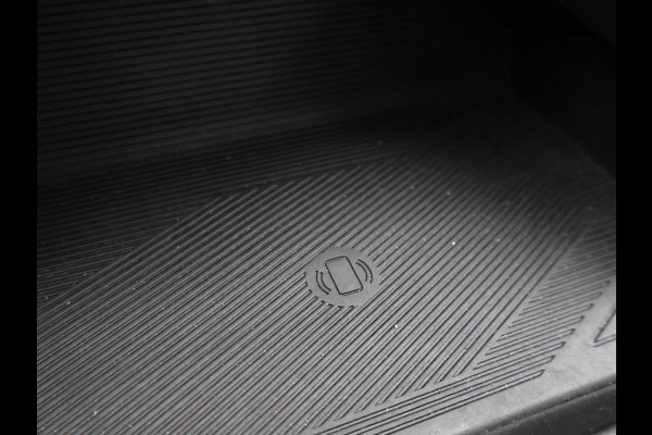 Lynk & Co 01 1.5 261 PK HYBRID AUT. + TREKHAAK 1800 KG | PREMIUM AUDIO | OPEN DAK | ADAPTIVE CRUISE | 20 INCH LMV