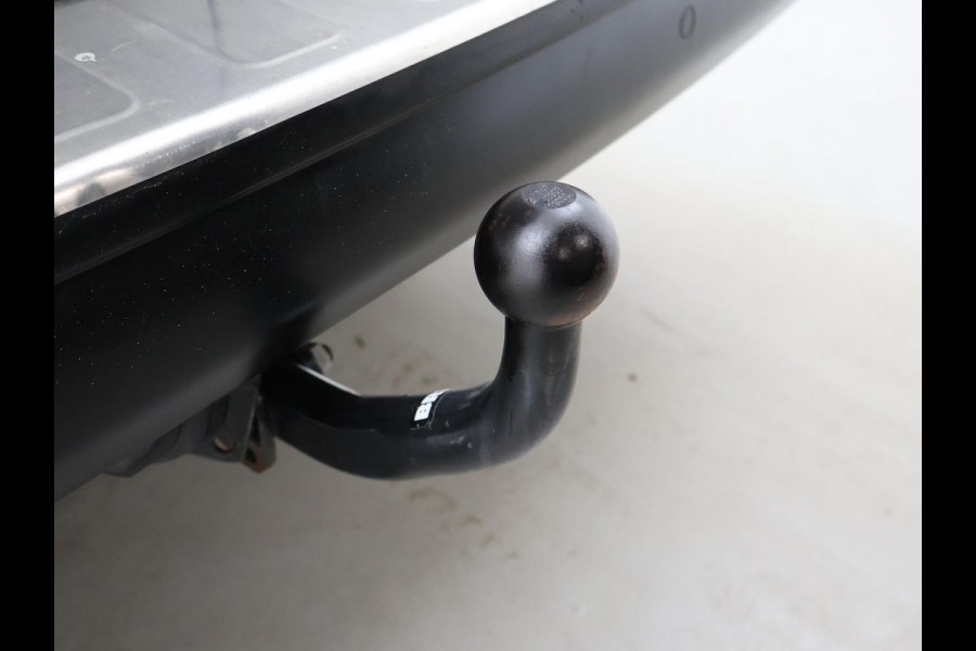 Toyota ProAce Worker 2.0 D-4D LONG + 2 SCHUIFDEUREN | LEDER | STOELVERW. | NAVIGATIE | TREKHAAK