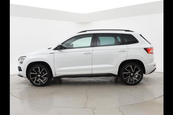 Škoda Karoq 1.5 TSI 150 PK DSG AUT. SPORTLINE + 19 INCH | VIRTUAL COCKPIT | ADAPTIVE CRUISE | ELEK. TREKHAAK | SFEERVERLICHTING | CANTON
