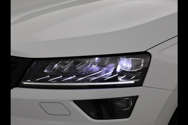 Škoda Karoq 1.5 TSI 150 PK DSG AUT. SPORTLINE + 19 INCH | VIRTUAL COCKPIT | ADAPTIVE CRUISE | ELEK. TREKHAAK | SFEERVERLICHTING | CANTON