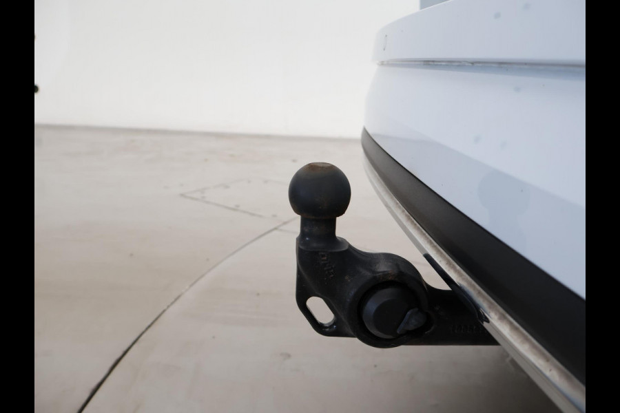 Škoda Karoq 1.5 TSI 150 PK DSG AUT. SPORTLINE + 19 INCH | VIRTUAL COCKPIT | ADAPTIVE CRUISE | ELEK. TREKHAAK | SFEERVERLICHTING | CANTON