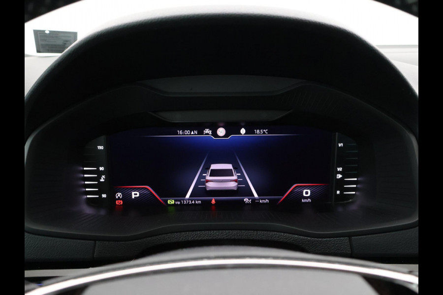Škoda Karoq 1.5 TSI 150 PK DSG AUT. SPORTLINE + 19 INCH | VIRTUAL COCKPIT | ADAPTIVE CRUISE | ELEK. TREKHAAK | SFEERVERLICHTING | CANTON