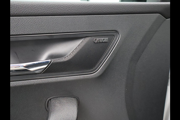 Škoda Karoq 1.5 TSI 150 PK DSG AUT. SPORTLINE + 19 INCH | VIRTUAL COCKPIT | ADAPTIVE CRUISE | ELEK. TREKHAAK | SFEERVERLICHTING | CANTON