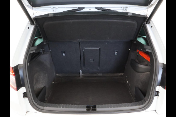 Škoda Karoq 1.5 TSI 150 PK DSG AUT. SPORTLINE + 19 INCH | VIRTUAL COCKPIT | ADAPTIVE CRUISE | ELEK. TREKHAAK | SFEERVERLICHTING | CANTON