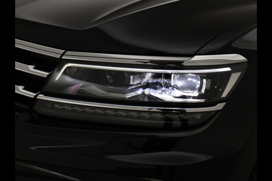 Volkswagen Tiguan Allspace 1.5 TSI R-LINE INTERIEUR + EXTERIEUR | VIRTUAL COCKPIT | TREKHAAK | PANORAMA | ADAPTIVE CRUISE