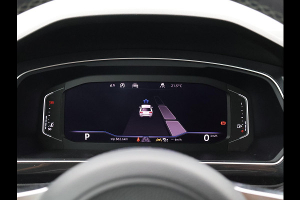 Volkswagen Tiguan Allspace 1.5 TSI R-LINE INTERIEUR + EXTERIEUR | VIRTUAL COCKPIT | TREKHAAK | PANORAMA | ADAPTIVE CRUISE