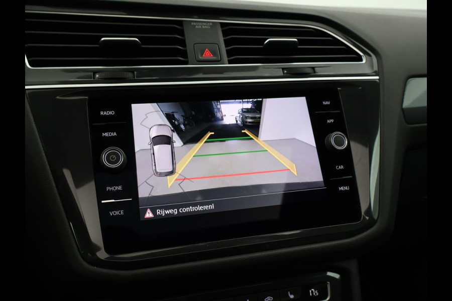 Volkswagen Tiguan Allspace 1.5 TSI R-LINE INTERIEUR + EXTERIEUR | VIRTUAL COCKPIT | TREKHAAK | PANORAMA | ADAPTIVE CRUISE