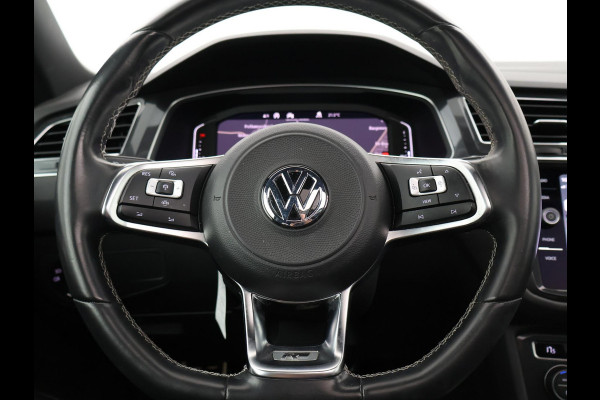 Volkswagen Tiguan Allspace 1.5 TSI R-LINE INTERIEUR + EXTERIEUR | VIRTUAL COCKPIT | TREKHAAK | PANORAMA | ADAPTIVE CRUISE