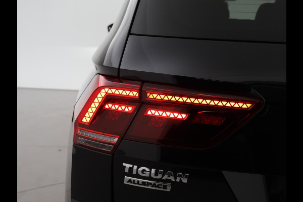 Volkswagen Tiguan Allspace 1.5 TSI R-LINE INTERIEUR + EXTERIEUR | VIRTUAL COCKPIT | TREKHAAK | PANORAMA | ADAPTIVE CRUISE