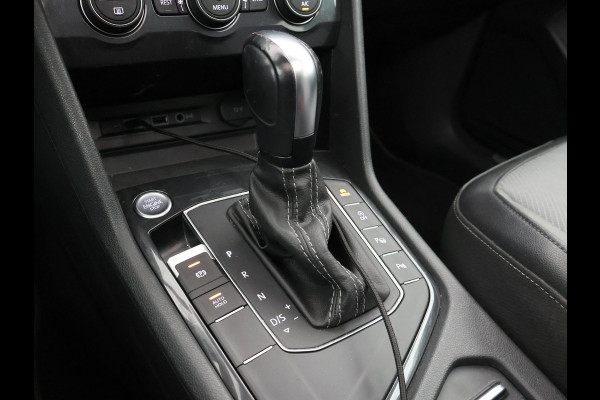 Volkswagen Tiguan Allspace 1.5 TSI R-LINE INTERIEUR + EXTERIEUR | VIRTUAL COCKPIT | TREKHAAK | PANORAMA | ADAPTIVE CRUISE