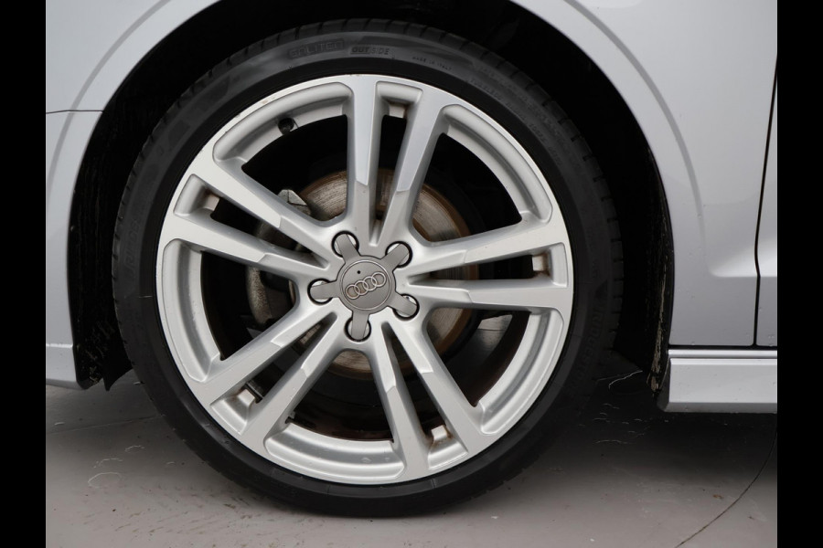 Audi A3 Limousine 1.5 TFSI 150PK S-TRONIC S-LINE INTERIEUR+EXTERIEUR | ADAPTIVE CRUISE | CAMERA | S EDITION