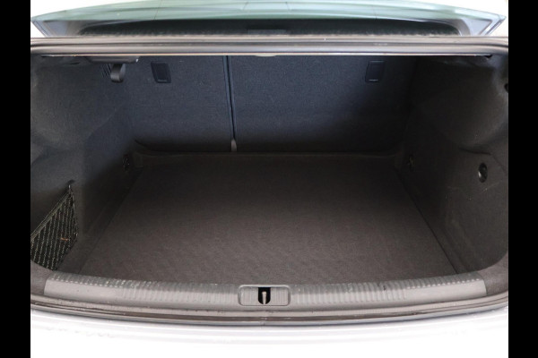 Audi A3 Limousine 1.5 TFSI 150PK S-TRONIC S-LINE INTERIEUR+EXTERIEUR | ADAPTIVE CRUISE | CAMERA | S EDITION