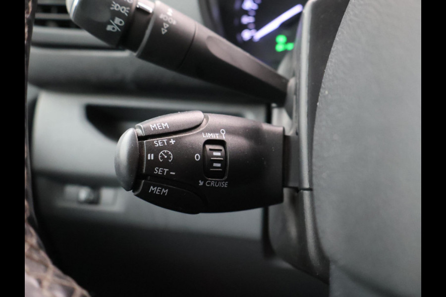 Opel Vivaro 2.0 CDTI 150 PK L2H1 INNOVATION + TREEPLANKEN | LMV | APPLE CARPLAY | CAMERA | TREKHAAK