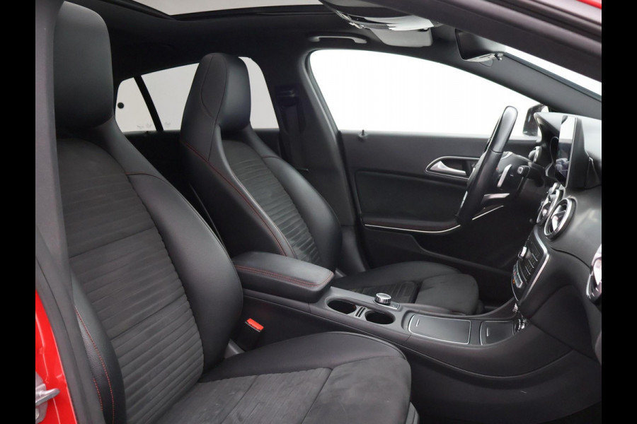 Mercedes-Benz CLA-Klasse Shooting Brake 180 AMG NIGHT + PANORAMA SCHUIFDAK | APPLE CARPLAY | CAMERA | STOELVERW. |