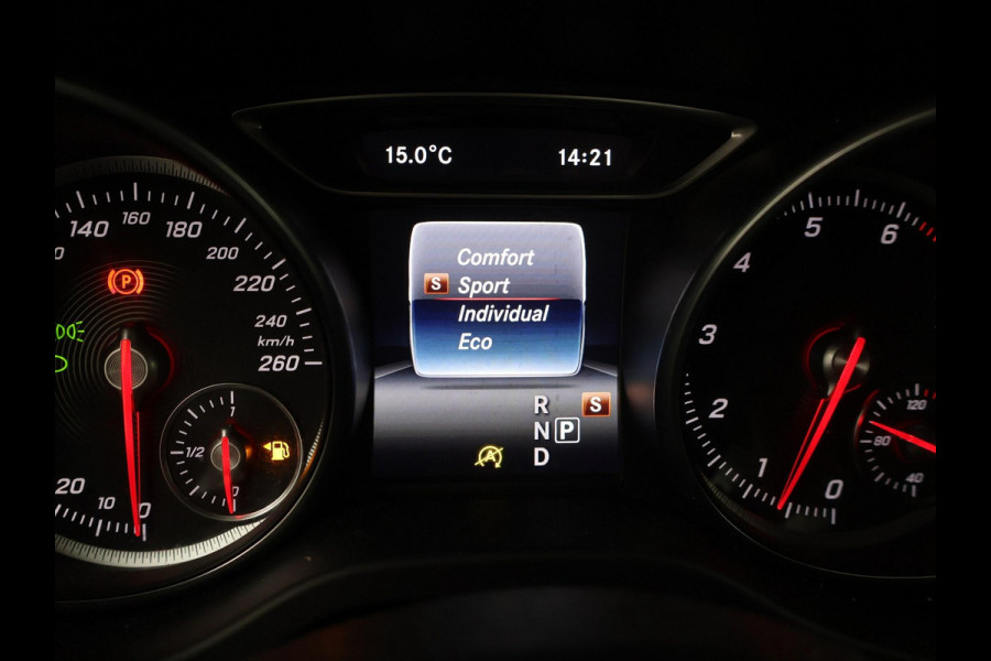 Mercedes-Benz CLA-Klasse Shooting Brake 180 AMG NIGHT + PANORAMA SCHUIFDAK | APPLE CARPLAY | CAMERA | STOELVERW. |