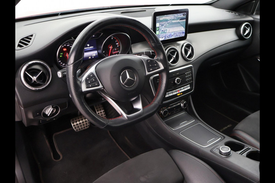 Mercedes-Benz CLA-Klasse Shooting Brake 180 AMG NIGHT + PANORAMA SCHUIFDAK | APPLE CARPLAY | CAMERA | STOELVERW. |