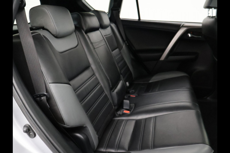 Toyota RAV4 2.5 HYBRID AUT. BLACK EDITION + SCHUIFDAK | LEDER | CAMERA | ADAPTIVE CRUISE | STOELVERW. | 18 INCH