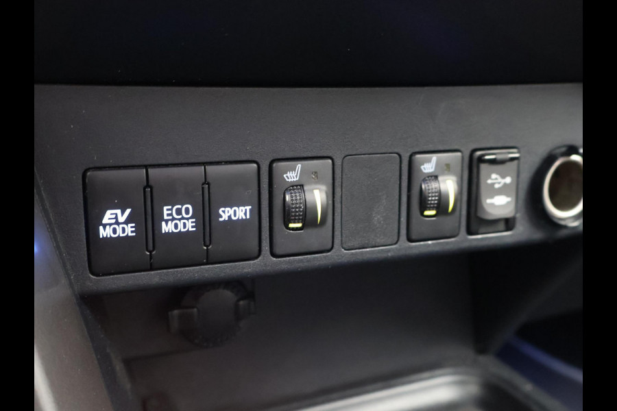 Toyota RAV4 2.5 HYBRID AUT. BLACK EDITION + SCHUIFDAK | LEDER | CAMERA | ADAPTIVE CRUISE | STOELVERW. | 18 INCH