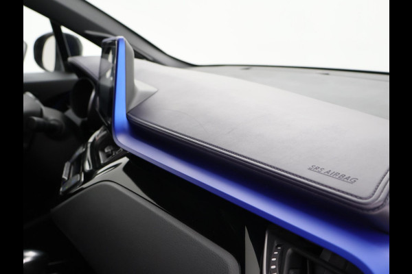 Toyota C-HR 1.8 HYBRID BI-TONE SPORT EXECUTIVE + ADAPTIVE CRUISE / JBL AUDIO / CAMERA / STOELVERWARMING