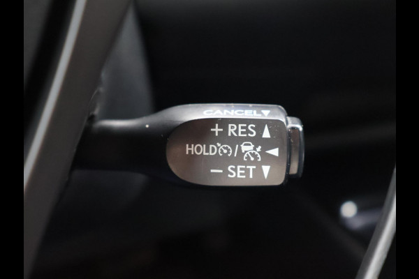 Toyota C-HR 1.8 HYBRID BI-TONE SPORT EXECUTIVE + ADAPTIVE CRUISE / JBL AUDIO / CAMERA / STOELVERWARMING