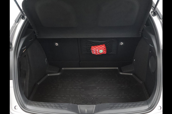 Toyota C-HR 1.8 HYBRID BI-TONE SPORT EXECUTIVE + ADAPTIVE CRUISE / JBL AUDIO / CAMERA / STOELVERWARMING