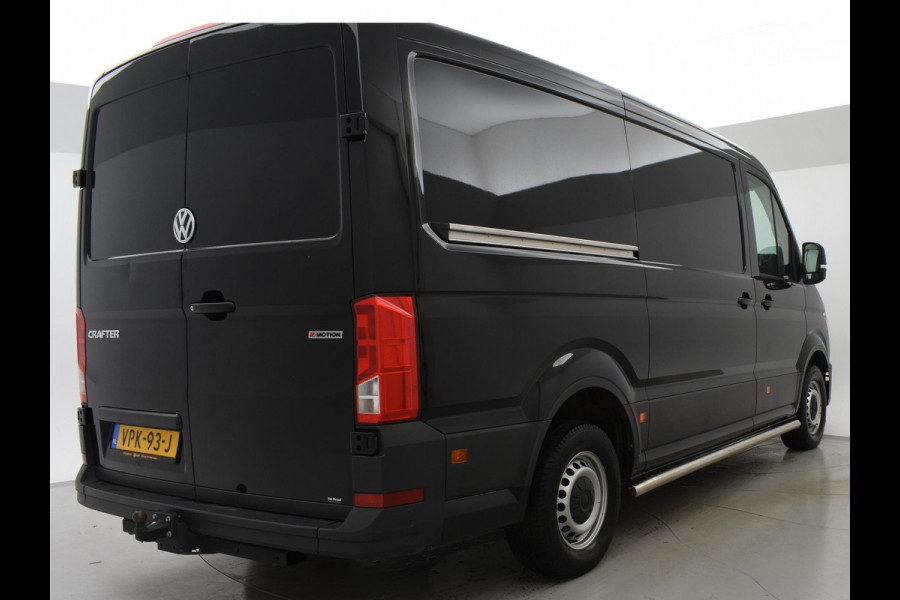 Volkswagen Crafter 35 2.0 TDI 140 PK 4MOTION 4X4 L3H2 + TREKHAAK 3000 KG / DEALER ONDERHOUDEN
