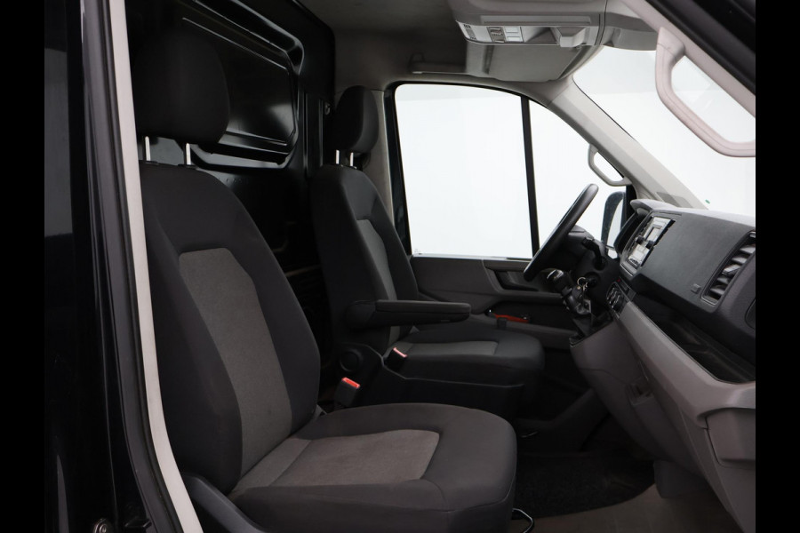 Volkswagen Crafter 35 2.0 TDI 140 PK 4MOTION 4X4 L3H2 + TREKHAAK 3000 KG / DEALER ONDERHOUDEN