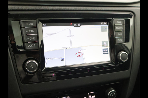 Škoda Rapid Spaceback 1.0 TSI DSG AUT CLEVER WIT PARELMOER + PANORAMADAK | STOELVERWARMING | DAB | NAVIGATIE