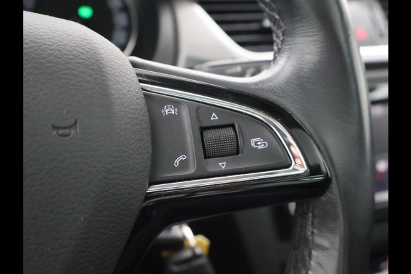 Škoda Rapid Spaceback 1.0 TSI DSG AUT CLEVER WIT PARELMOER + PANORAMADAK | STOELVERWARMING | DAB | NAVIGATIE