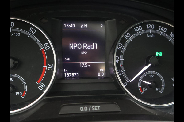 Škoda Rapid Spaceback 1.0 TSI DSG AUT CLEVER WIT PARELMOER + PANORAMADAK | STOELVERWARMING | DAB | NAVIGATIE