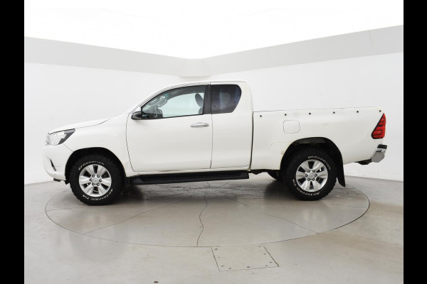 Toyota Hilux 2.4 D-4D-F 150 PK 4X4 XTRA CAB PROFESSIONAL EURO 6 + LEDER | AIRCO | CRUISE | TREKHAAK