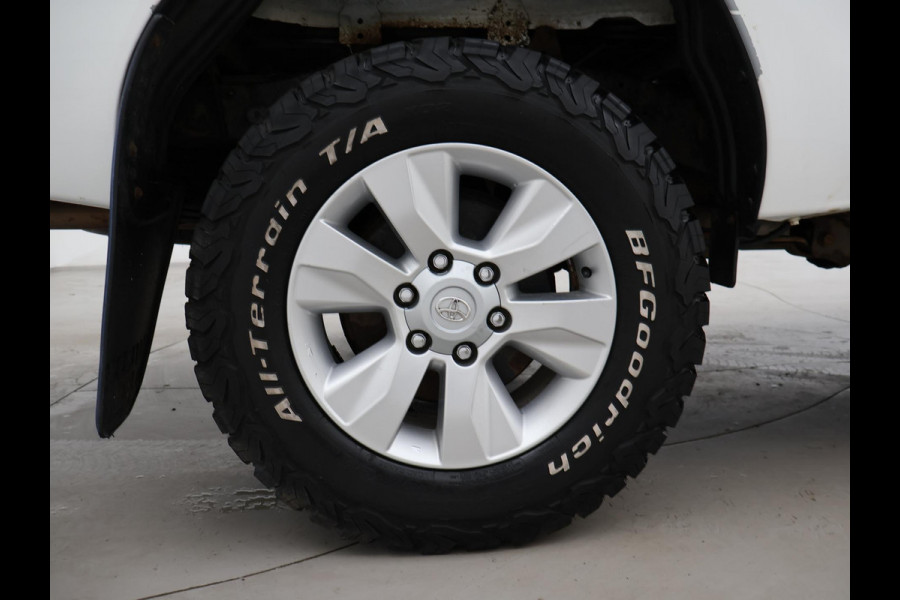 Toyota Hilux 2.4 D-4D-F 150 PK 4X4 XTRA CAB PROFESSIONAL EURO 6 + LEDER | AIRCO | CRUISE | TREKHAAK