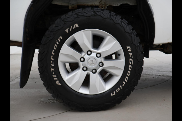 Toyota Hilux 2.4 D-4D-F 150 PK 4X4 XTRA CAB PROFESSIONAL EURO 6 + LEDER | AIRCO | CRUISE | TREKHAAK