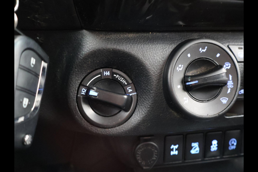 Toyota Hilux 2.4 D-4D-F 150 PK 4X4 XTRA CAB PROFESSIONAL EURO 6 + LEDER | AIRCO | CRUISE | TREKHAAK