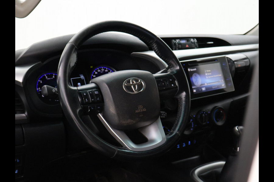 Toyota Hilux 2.4 D-4D-F 150 PK 4X4 XTRA CAB PROFESSIONAL EURO 6 + LEDER | AIRCO | CRUISE | TREKHAAK