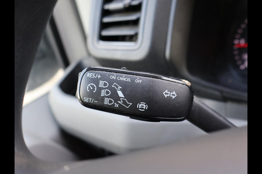 Volkswagen Crafter 2.0 TDI L3H3 + CARPLAY | CAMERA | CRUISE CONTROL | 3 ZITS