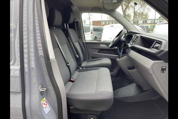 Volkswagen Transporter 2.0 TDI L1H1 26 Economy Business / vaste prijs rijklaar € 17.950 ex btw / lease vanaf € 302 / euro 6 / bpm vrij / airco / cruise / achterdeuren / bijrijdersbank / pdc achter !