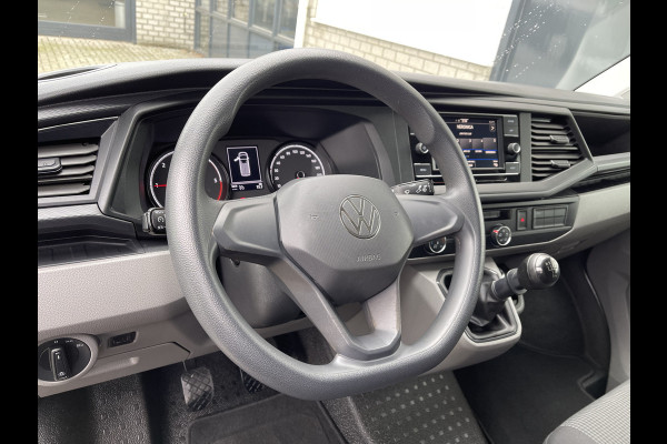 Volkswagen Transporter 2.0 TDI L1H1 26 Economy Business / vaste prijs rijklaar € 17.950 ex btw / lease vanaf € 302 / euro 6 / bpm vrij / airco / cruise / achterdeuren / bijrijdersbank / pdc achter !