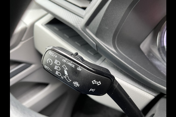 Volkswagen Transporter 2.0 TDI L1H1 26 Economy Business / vaste prijs rijklaar € 17.950 ex btw / lease vanaf € 302 / euro 6 / bpm vrij / airco / cruise / achterdeuren / bijrijdersbank / pdc achter !