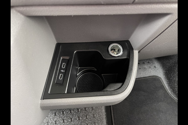 Volkswagen Transporter 2.0 TDI L1H1 26 Economy Business / vaste prijs rijklaar € 17.950 ex btw / lease vanaf € 302 / euro 6 / bpm vrij / airco / cruise / achterdeuren / bijrijdersbank / pdc achter !