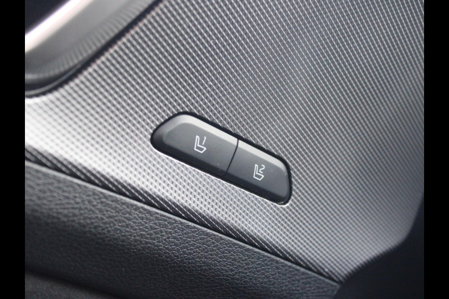 Kia Sportage 1.6 T-GDi Hybrid GT-PlusLine | Stoel-/stuurverwarming | Navi | Schuif-/kanteldak | Carplay | 360 camera