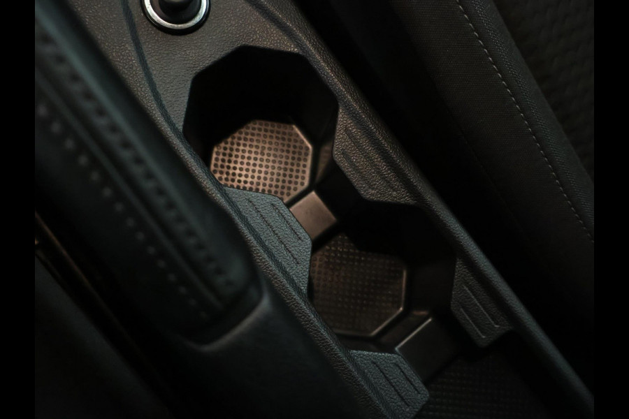 Volkswagen Polo 1.0 TSI Comfortline NAVI | CarPlay | Virtual Cockpit