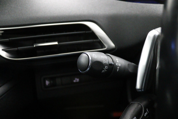 Peugeot 3008 1.2 PureTech Blue*ECC*HAAK*NAVI*CAM*CARPLAY