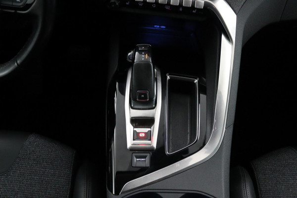 Peugeot 5008 1.2 PureTech*NAVI*CAM*HAAK*CRUISE*ECC*CARPLAY*7PER