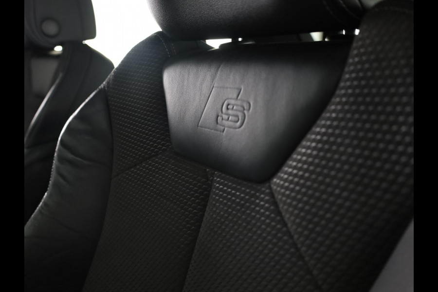 Audi Q3 45 TFSI e S edition 245pk | Panoramadak | Trekhaak wegklapbaar | Stoelverwarming | 20 inch Lichtmetalen velgen