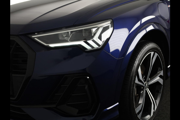 Audi Q3 45 TFSI e S edition 245pk | Panoramadak | Trekhaak wegklapbaar | Stoelverwarming | 20 inch Lichtmetalen velgen